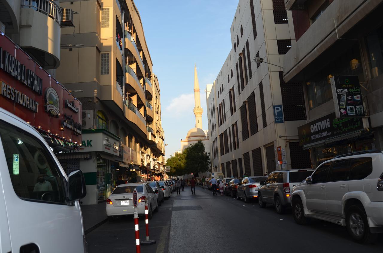 Al Ahrar Hotel Dubai Exterior photo